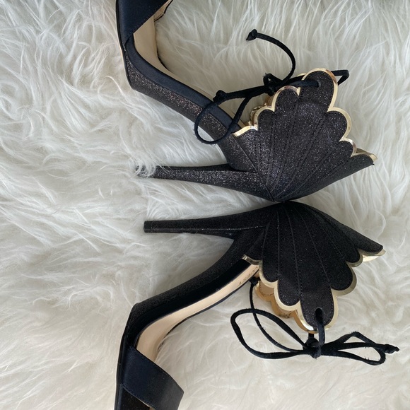 Nine West Gold and Black Heels - Picture 5 of 5